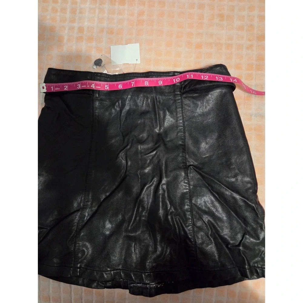 Signature 8‎ Faux Leather Denim Skirt Women Size M Black Moto Grunge Goth Mini